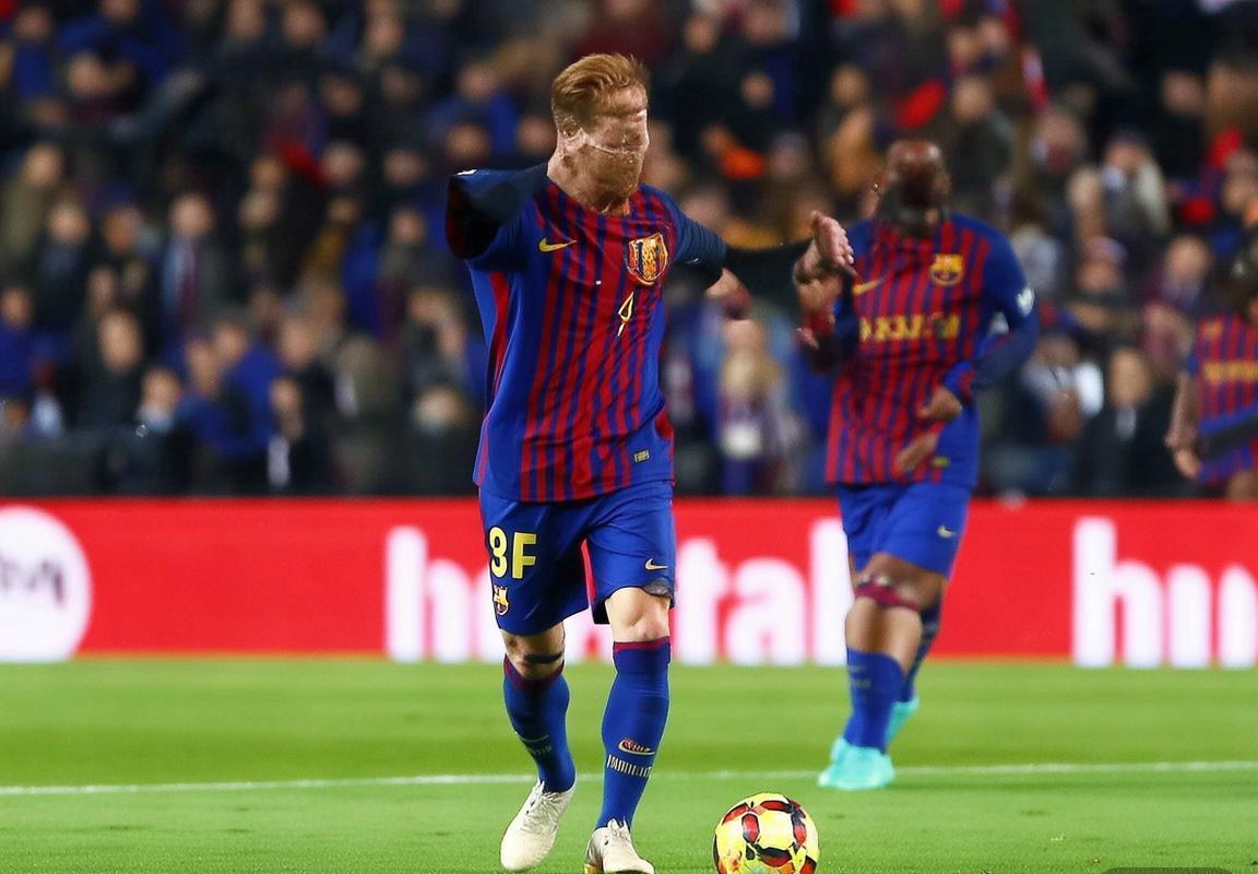 西甲巴萨诺坎普球场迎战阿拉维斯，莱万多夫斯基领衔锋线冲击胜利